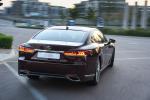 Lexus LS500 2018 года (ZA)